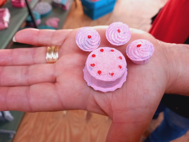 MS 111 – Cake & Cupcakes