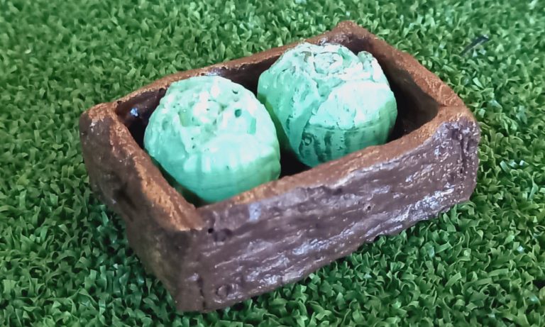 MS 155 – Wooden Crate with Lettuce
