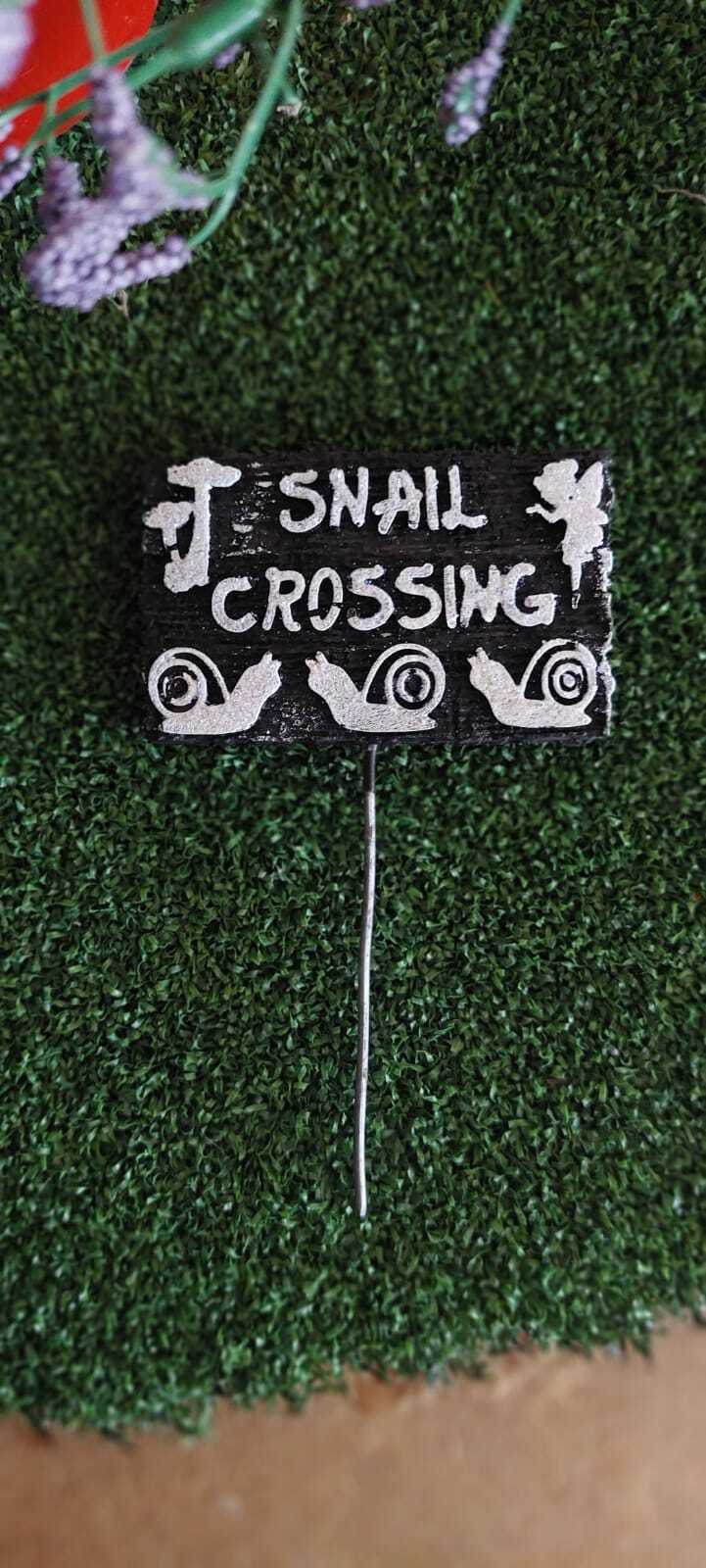 MS 170 – Sign "Snail Crossing"