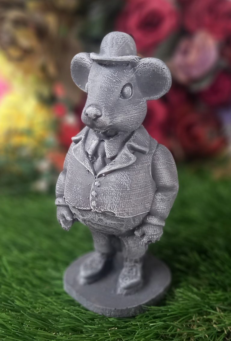 MS 191 – Mouse in suit