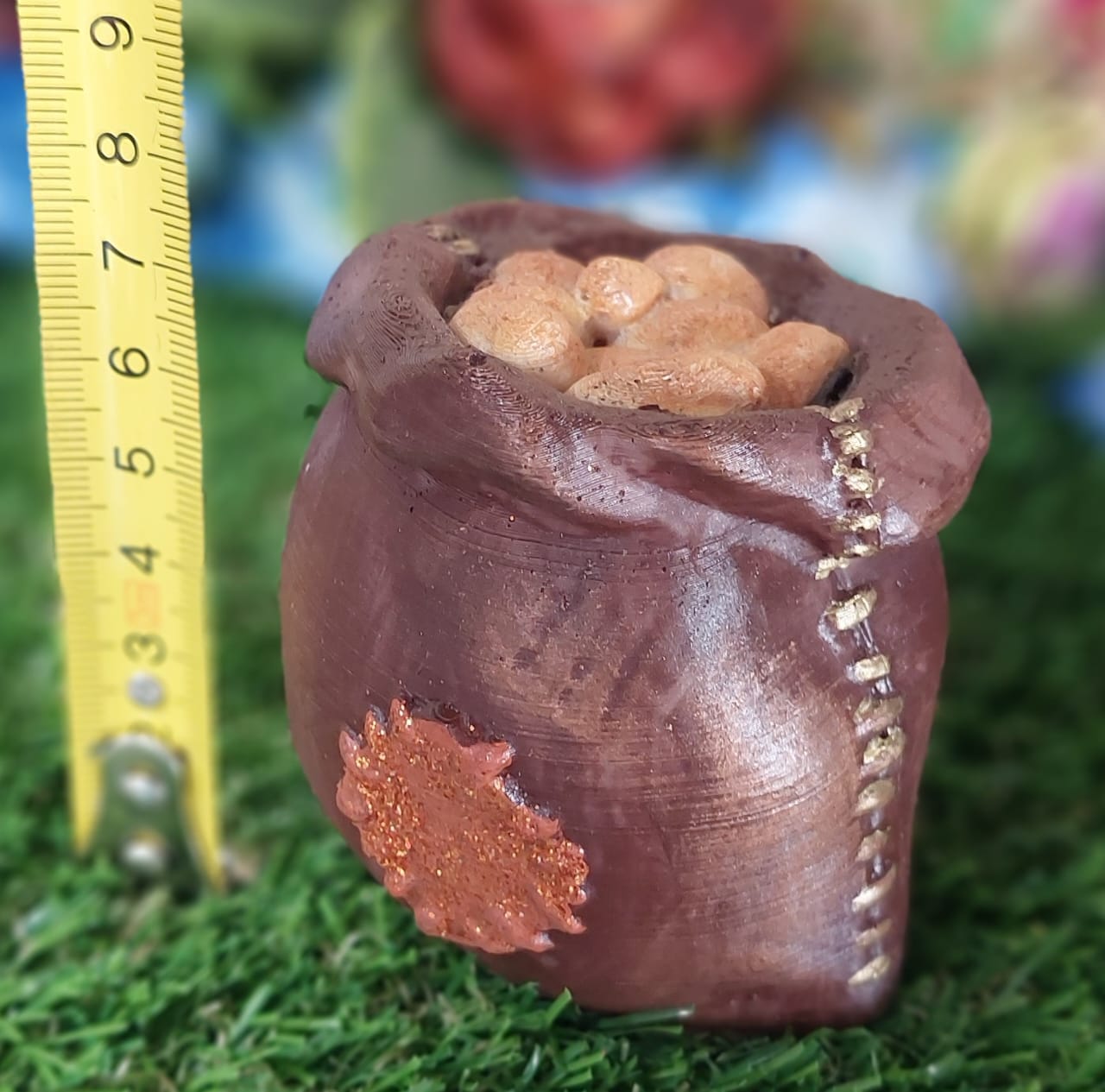 The Gnome’s Potato Harvest — size reference